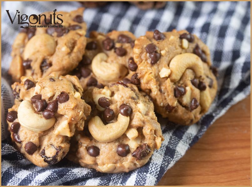 Hướng dẫn làm bánh quy hạt điều và chocolate chip