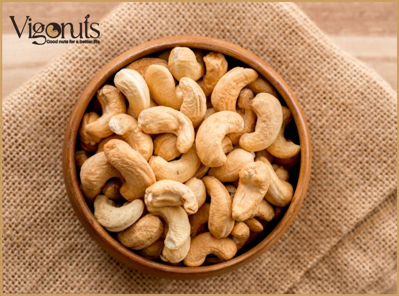 Mua hạt điều tại Vigonuts để làm món bánh quy hạt điều và chocolate chip thơm ngon